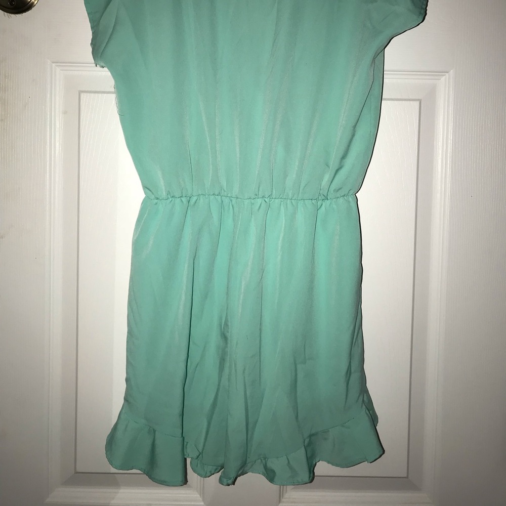 CUTEST romper - Picture 2 of 2